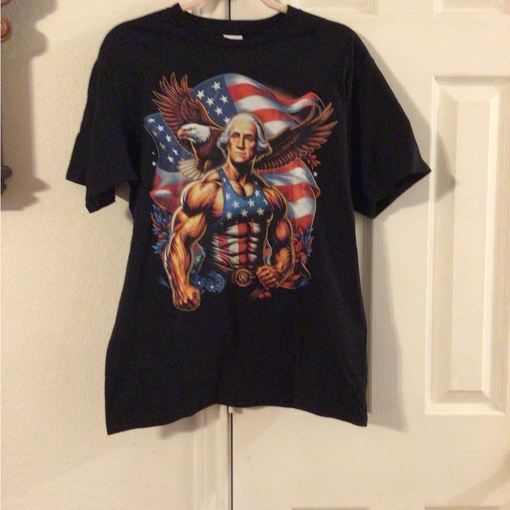 Men’s Americana T-shirt.